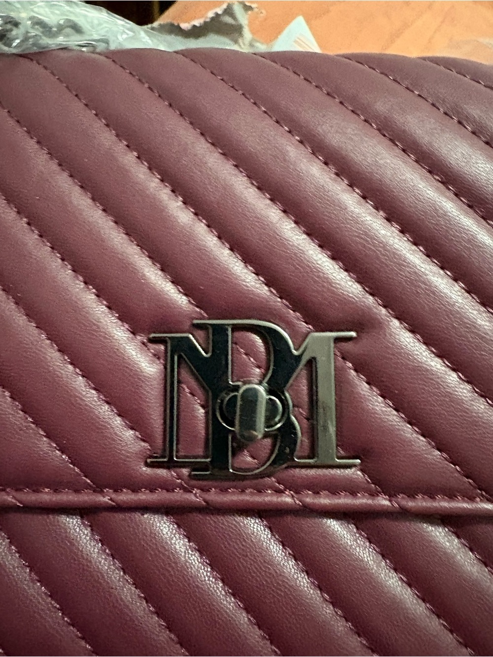 Badgley Mischka Quilted Burgundy Crossbody Bag with Chain Handle NWT - Picture 3 of 7